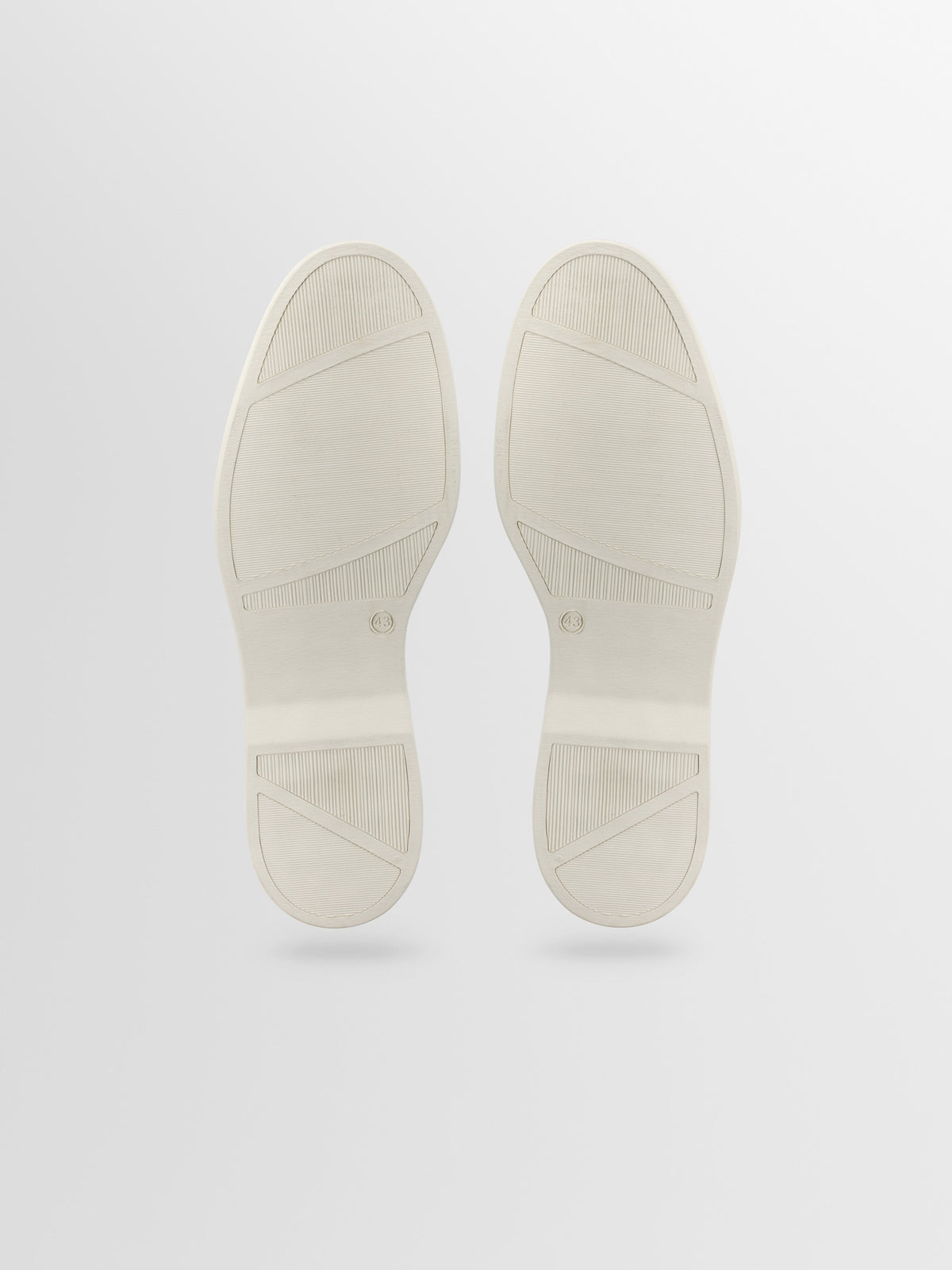 Catania Suede Loafer in Taupe