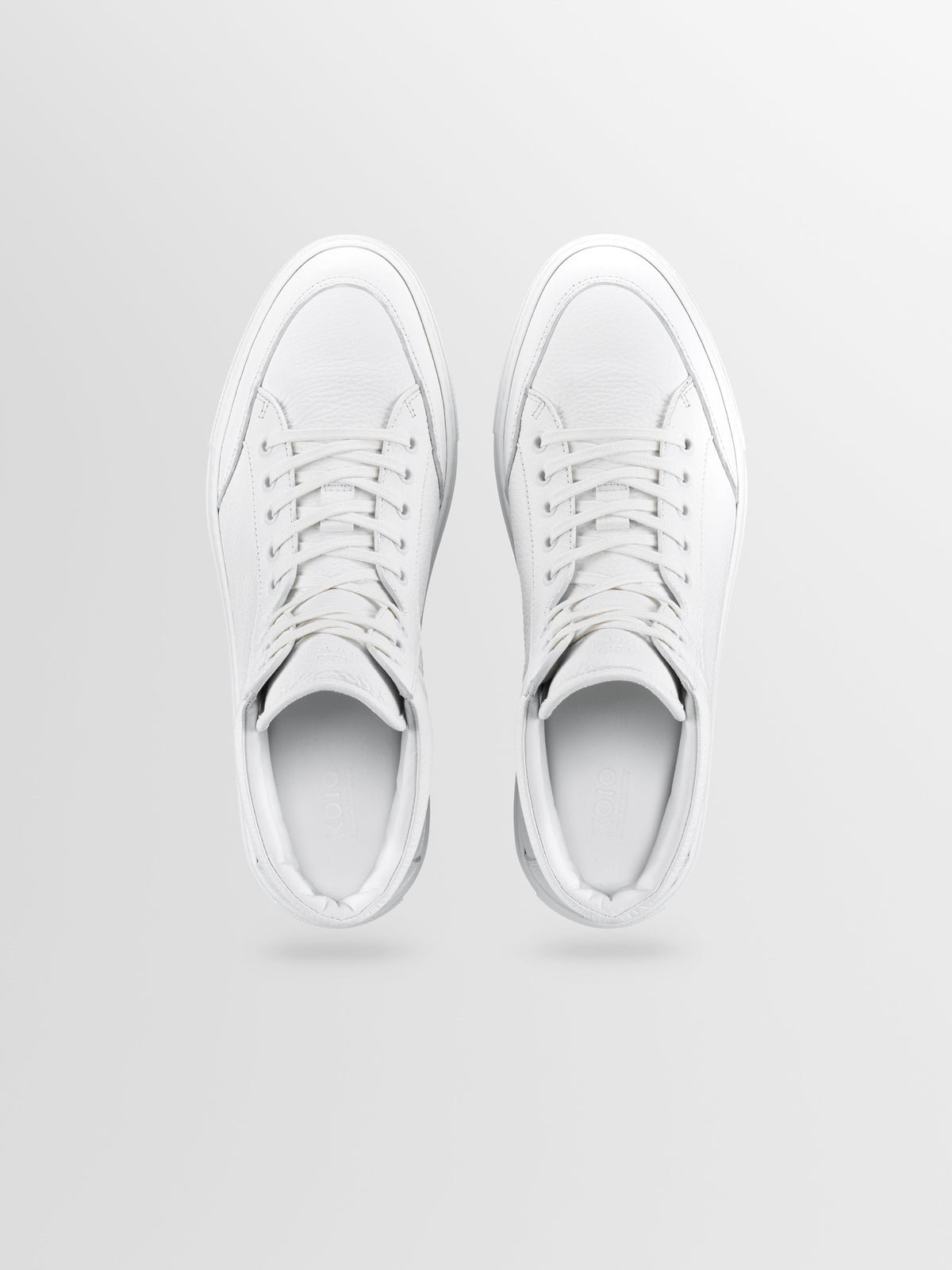 Primo Leather Sneaker in Triple White