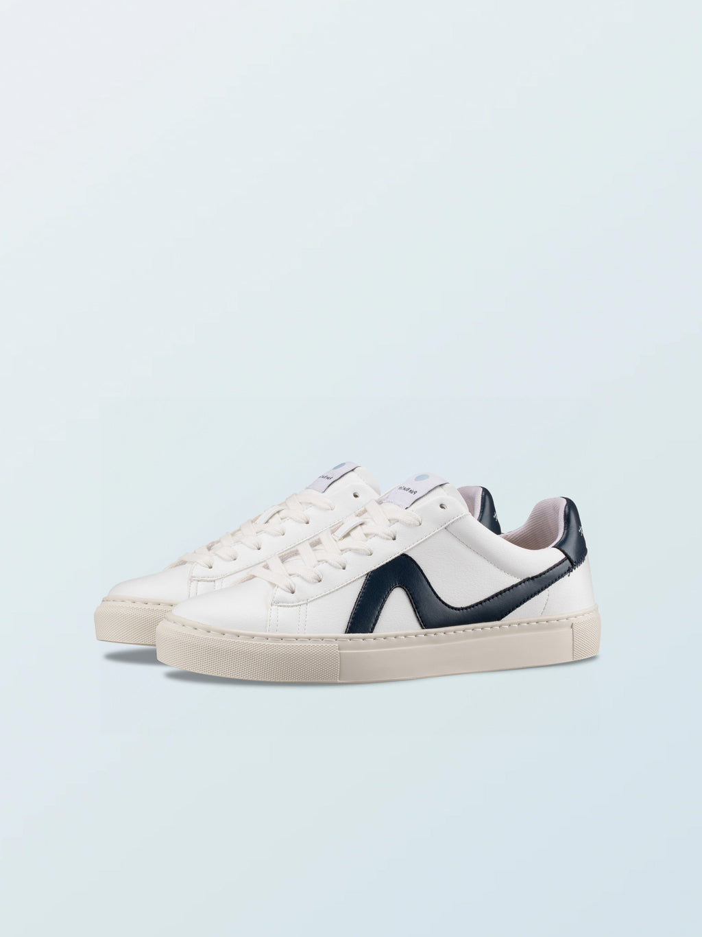 Vegan 01 Sneaker in Iceberg