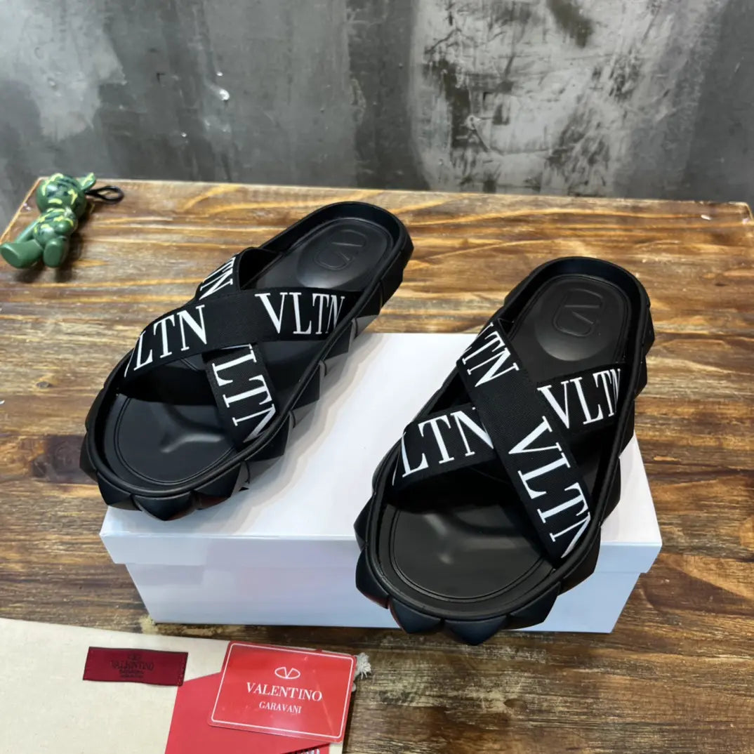 Valentino Garavani VLTN Black Platform Slides