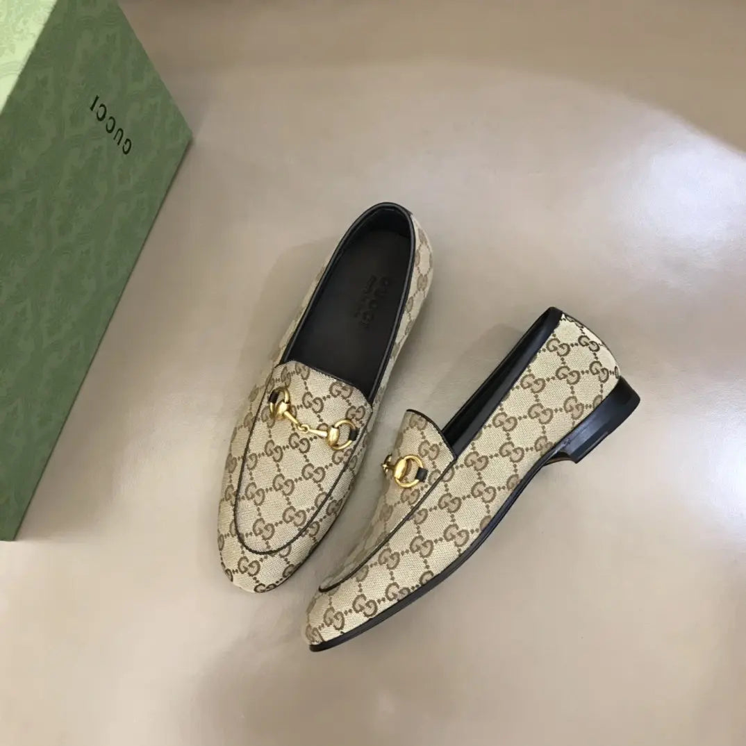 Gucci GG Supreme Horsebit Beige Loafers