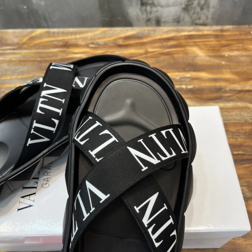 Valentino Garavani VLTN Black Platform Slides