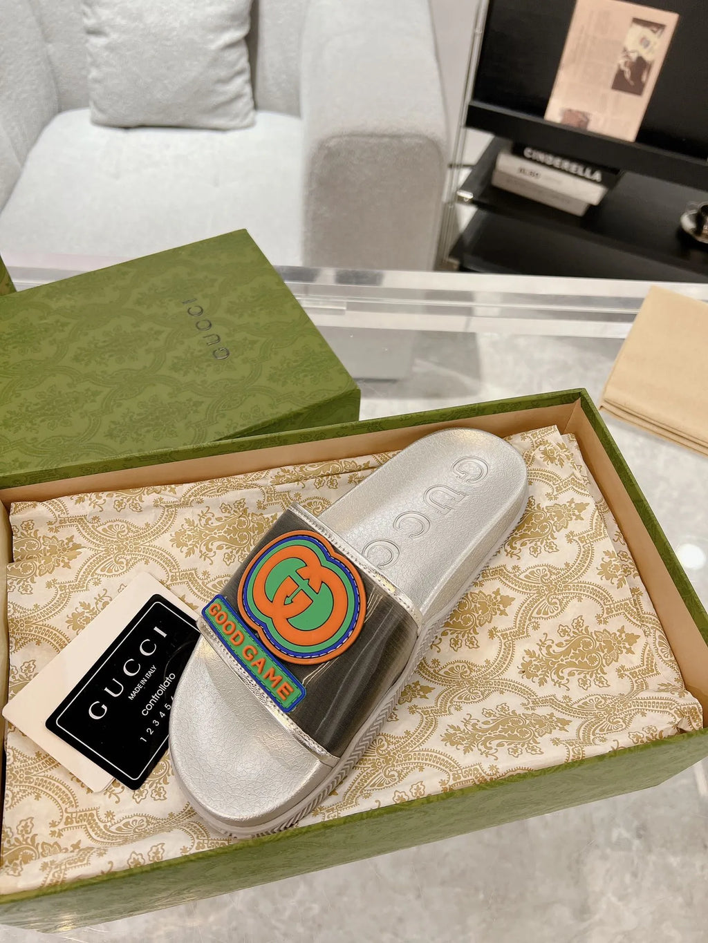 Gucci GG Interlocking Logo White Slides