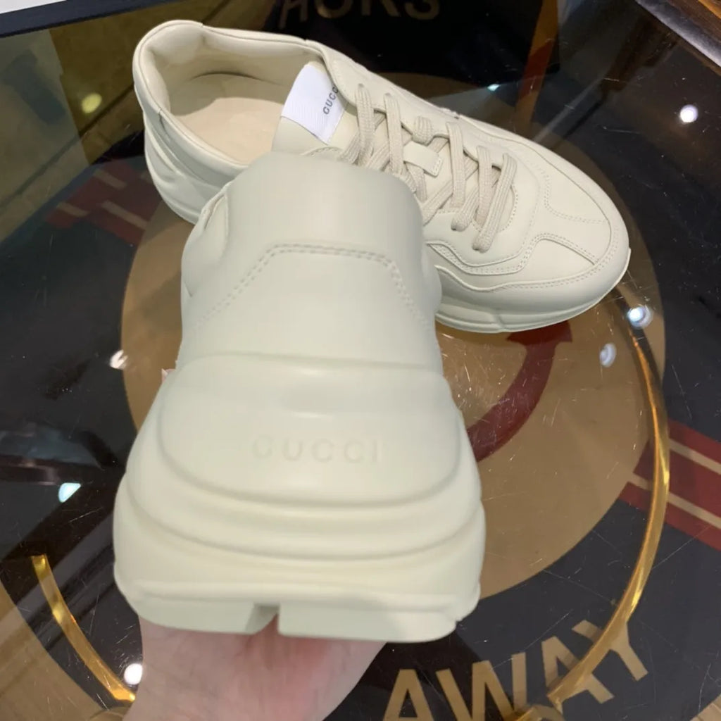 Le Plus Loin Le Plus Serré Off White Sneakers