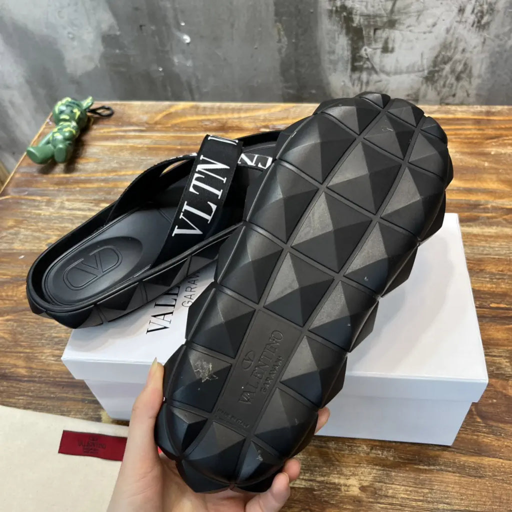 Valentino Garavani VLTN Black Platform Slides