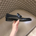 Gucci GG Chain Black Beige Loafers