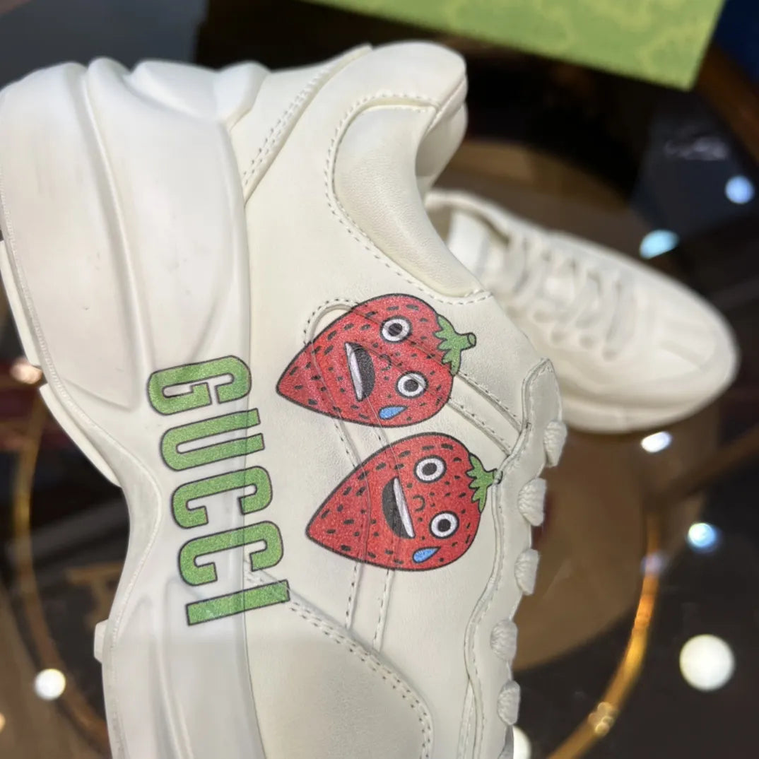 Gucci Red Heart Face White Sneakers