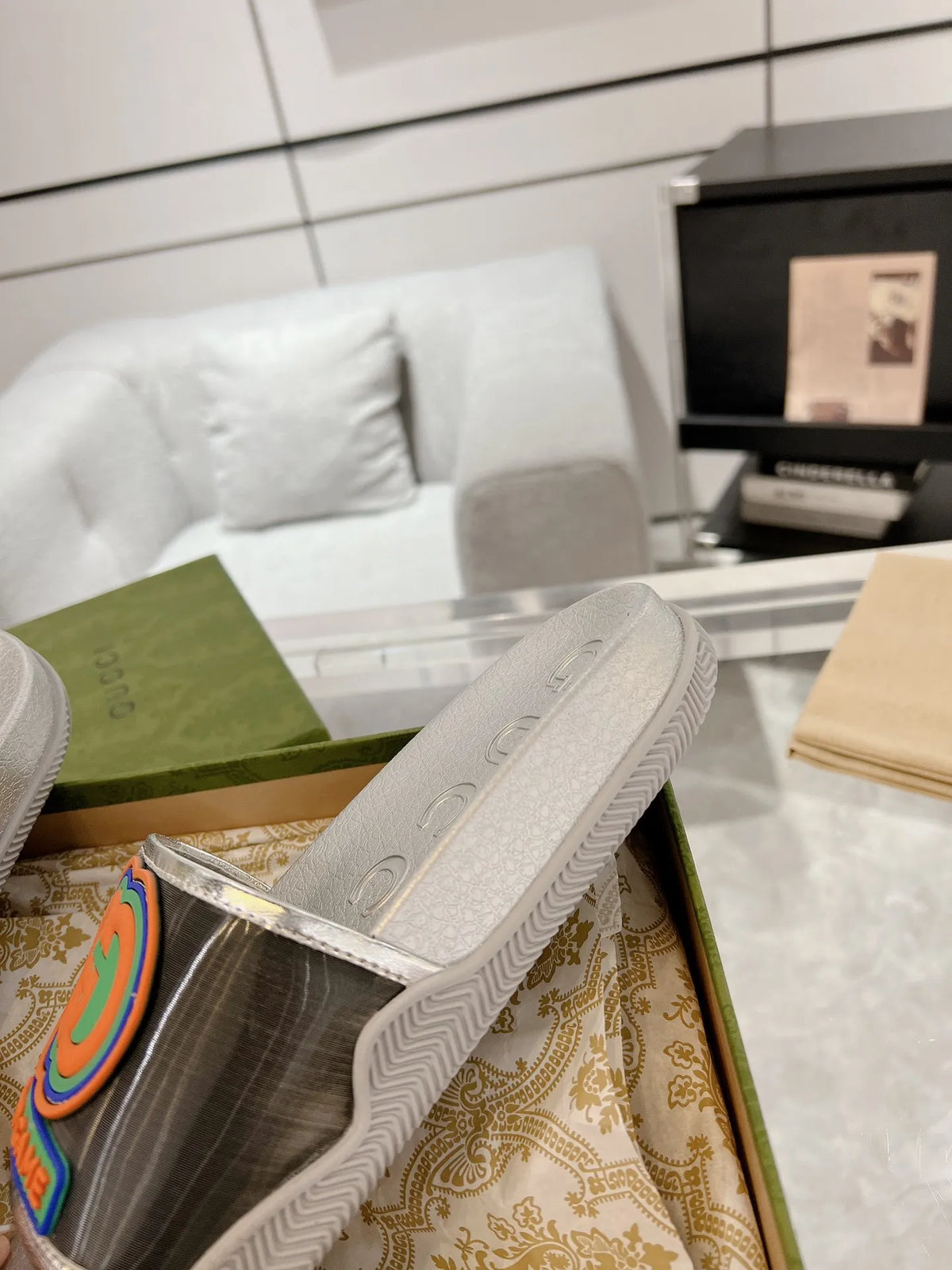 Gucci GG Interlocking Logo White Slides